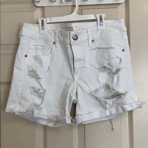 WHITE AMERICAN EAGLE SHORTS